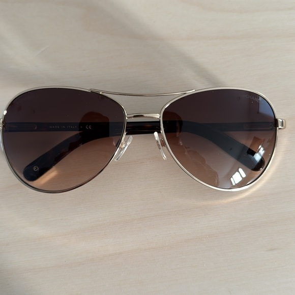 Chanel 4201 Aviator Sunglasses - Picture 2 of 16